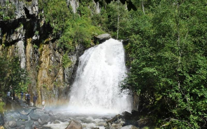 Водопад Корбу